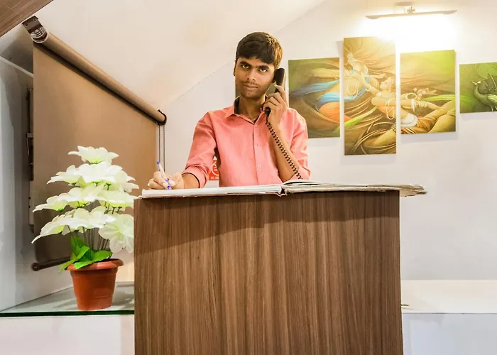 Hotel O Mayura Inn