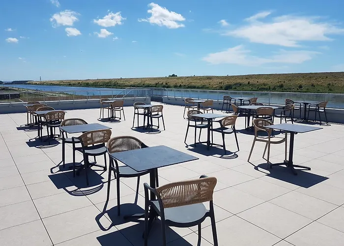 The Originals City Hôtel-Restaurant-Terrasse du PAarc Gravelines Dunkerque
