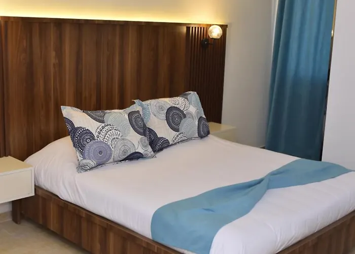 Impavid Hotel