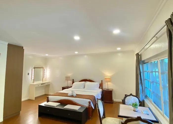 Commander Suites de Velada