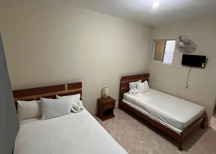 Darlouis Hotel