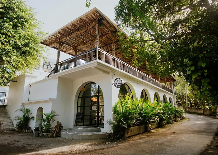 Nuansa Garden Cottages & Dormitories