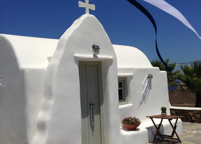 Yakinthos Suites