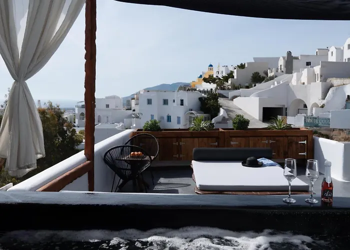 Lumera Suites