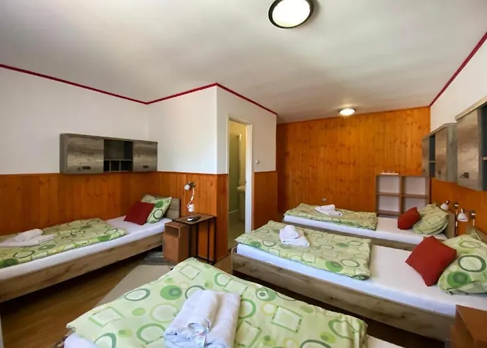 Franc Llagami - Rooms