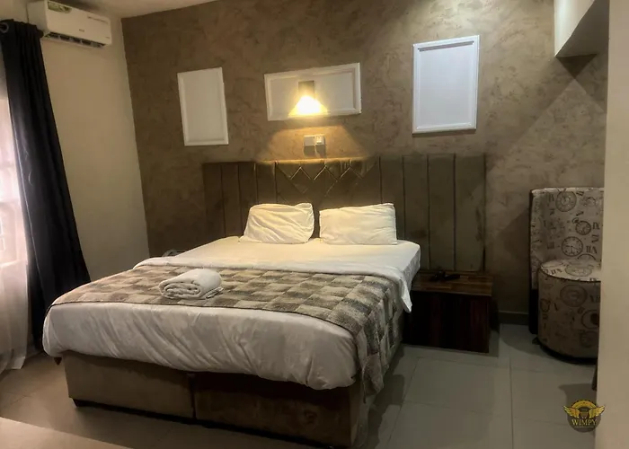 Wimpy Hotel And Suite Beachfront