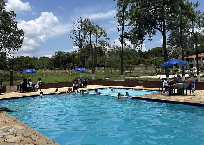 Pousada Harmonia Sarapuí - com piscina aquecida e pensão completa!