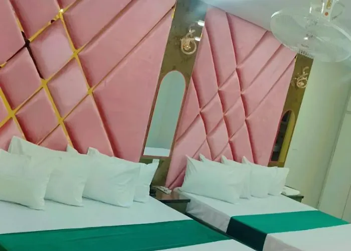 Hotel Galaxy Razidor Multan