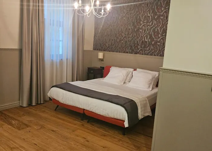 Orange Parkway Hotel