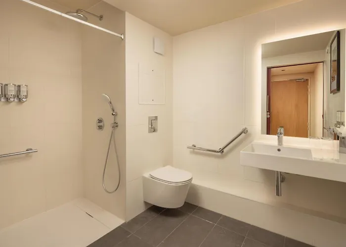 Hampton By Hilton Paris Saint Ouen