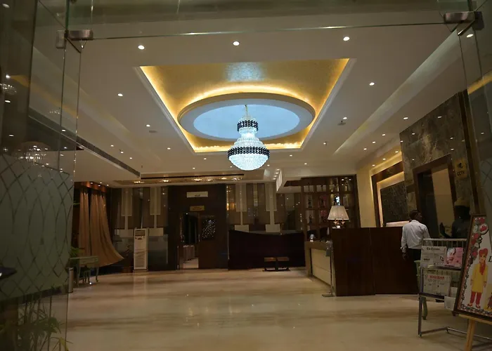Palmdale Hotel & Resort
