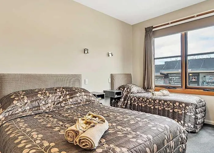 Lords Hotel