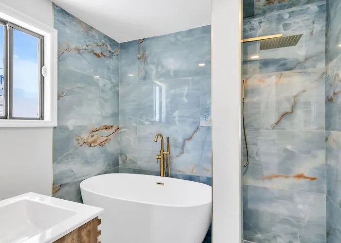 Luxury Breezy Beach Condo Jersey Shore Stay