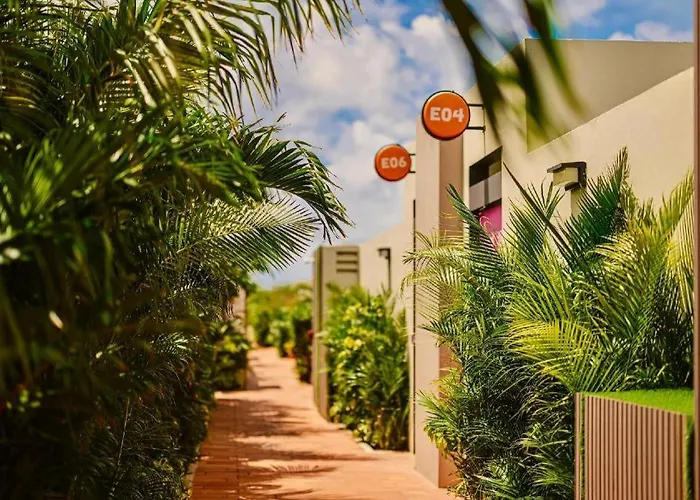 Privada Stays - Private Pools & Colorful-Chic Boutique Hotel