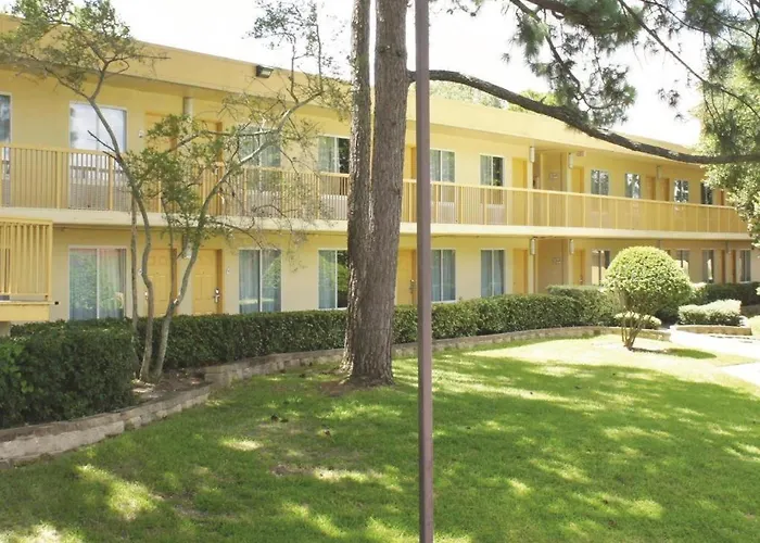 Rodeway Inn Huntsville West