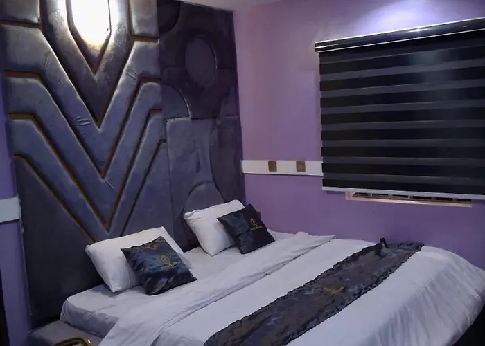 Emmydon Hotel And Suites