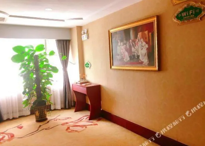 Vienna Hotel Dongguan Changping Avenue