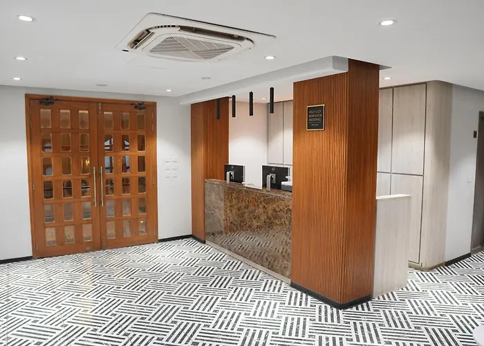 Rt Serene Hotel - Hyderabad