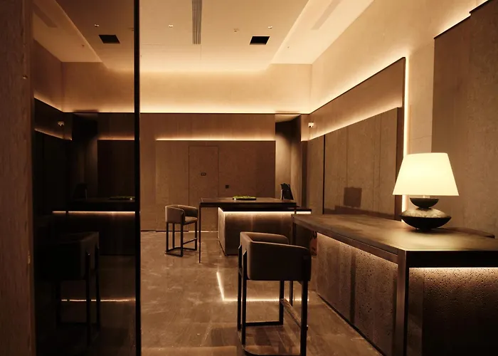 Shantou Railway Station Huangshan Road Atour Hotel