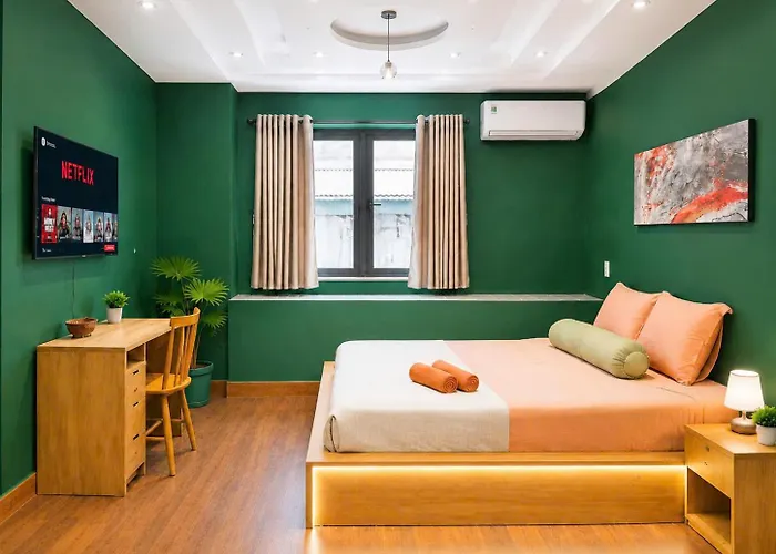 Ben Thanh Hideaway - A Cozi Stay