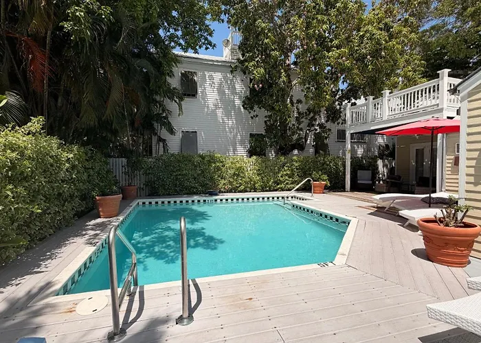 The Independent Inn