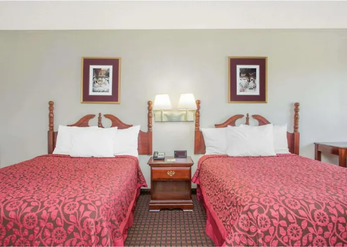 A Red Dot Inn Milledgeville