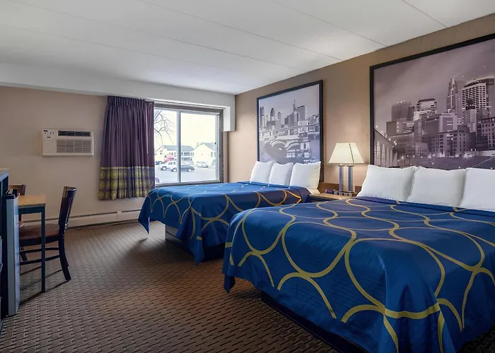 Hotel Owatonna