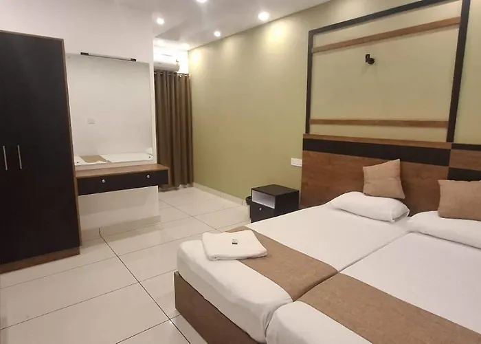 Aashi'S Inn