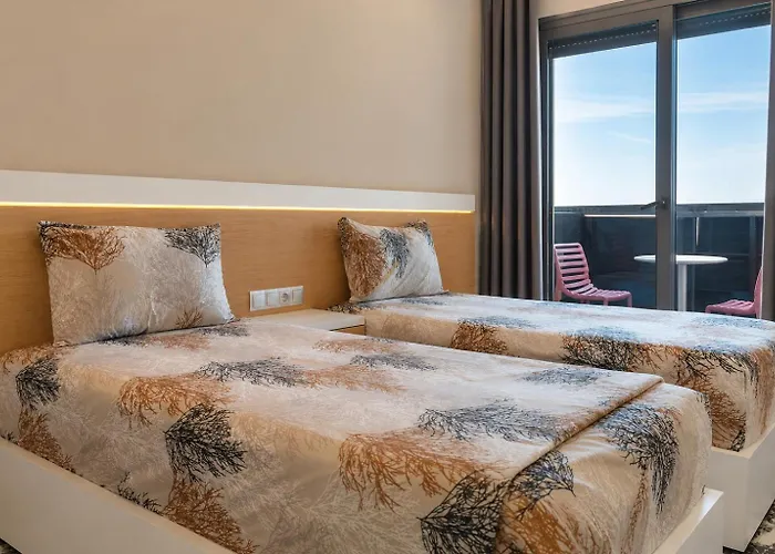 Hotel Aguelmam
