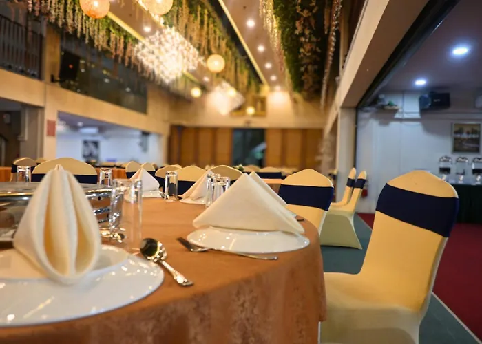 Greenmont Hotel & Apartment