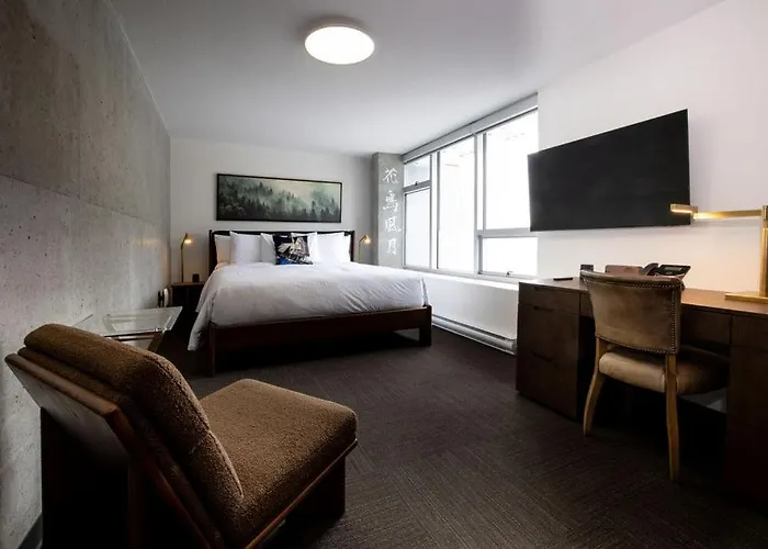 Hotel Burnaby