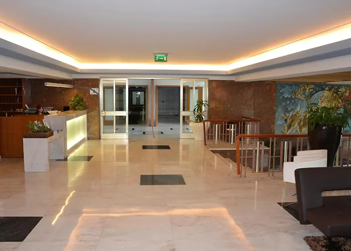 Hotel Joao Paulo II