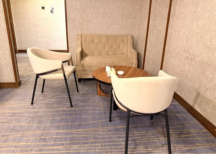 Bloom Hotel