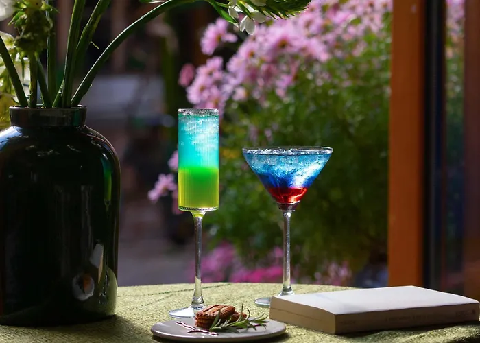 Lijiang Old Town Yunfu Oriental Boutique Inn Free-Flow Coffee & Complimentary Yunnan Beer & Garden Afternoon Tea