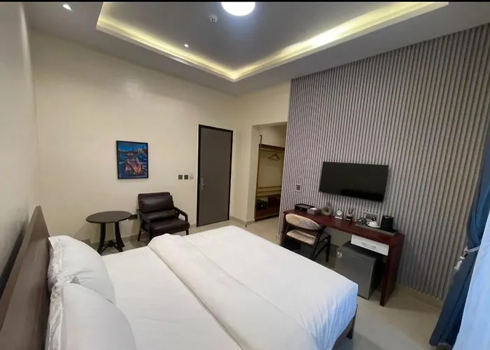Degrams Hotel And Suites