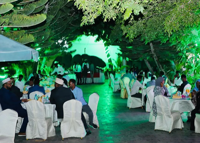 Green Paradise Hotel