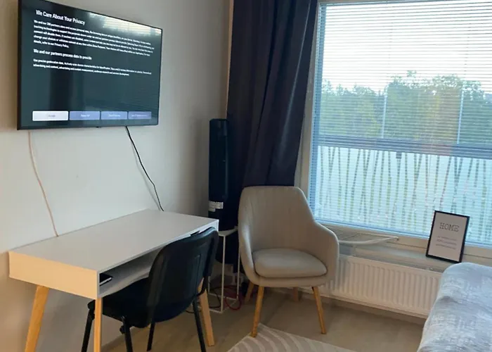 Modern Studio Next To Finnoo Metro - Tuohi Bosshomes