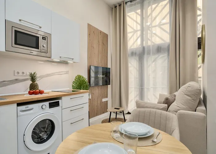 Loyola Premium Sevilla Centro, By Homing U