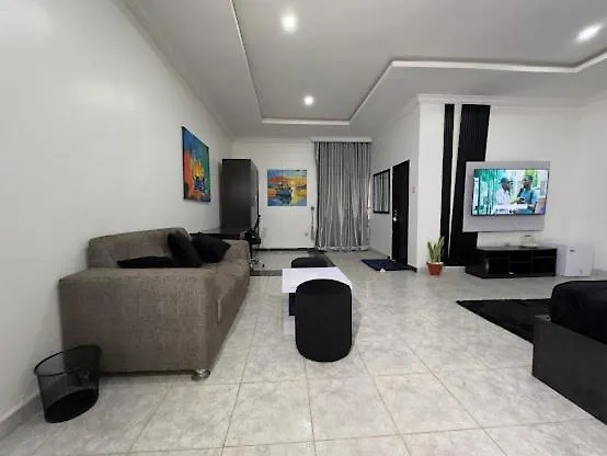House IX Hotel And Service Apartment