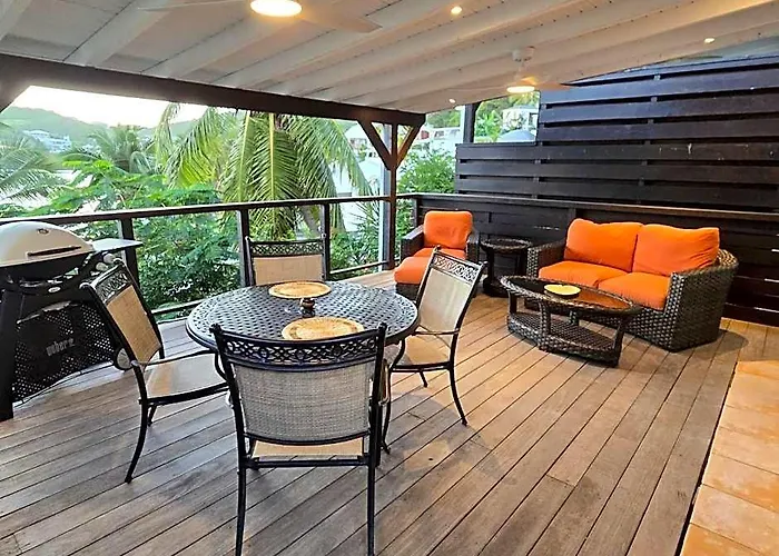Les Balcons D'Oyster Pond