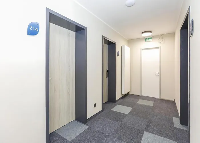 Smart Stay Hotel Station