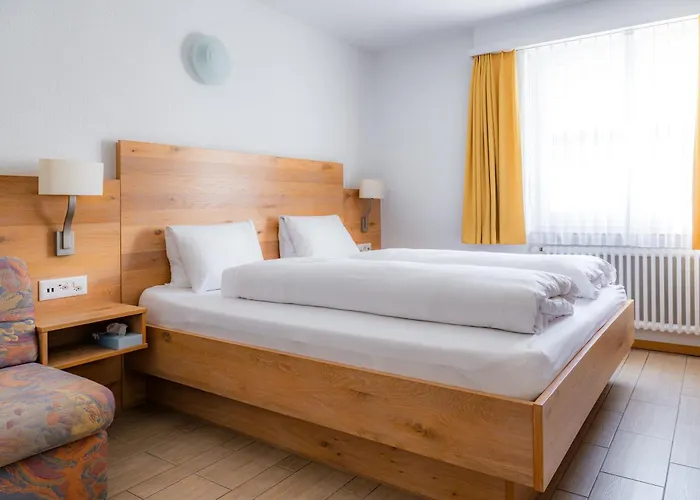Dala Hotel & Apartments