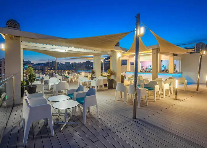 Hotel Las Arenas Affiliated by Meliá
