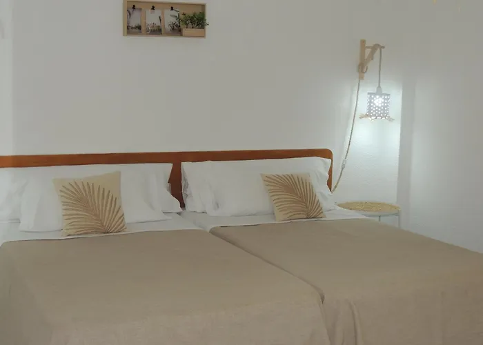 LOS NAREJOS Hotel