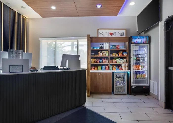 Best Western Roslyn-Long Island Hotel