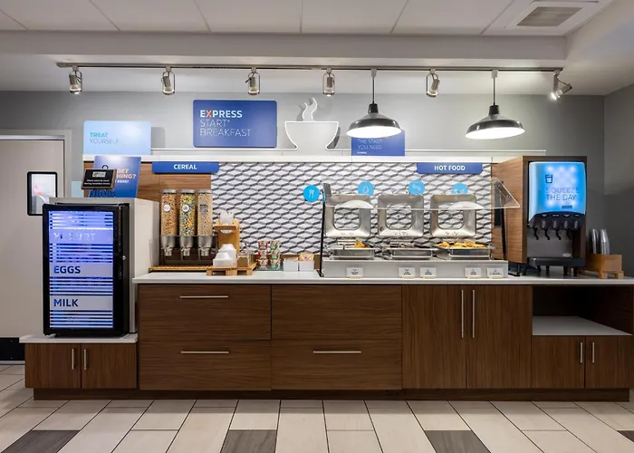 Holiday Inn Express Charleston Us Highway 17 & I-526 By Ihg