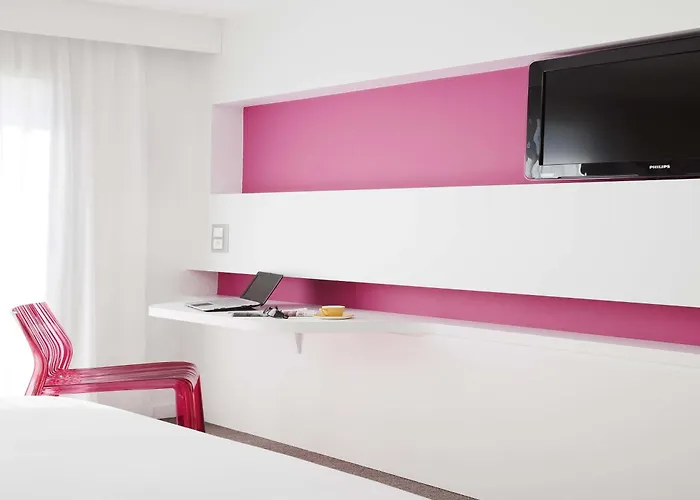 Ibis Styles Menton Centre