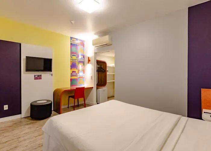 Ibis Styles Balneario Camboriu - 1 Quadra Do Mar