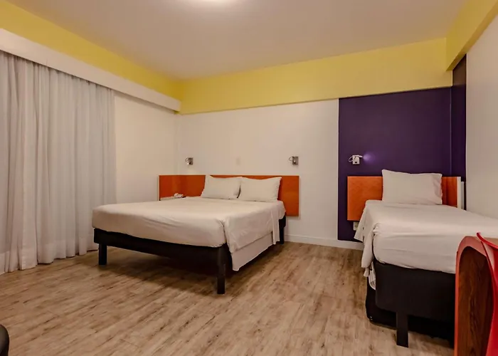 Ibis Styles Balneario Camboriu - 1 Quadra Do Mar