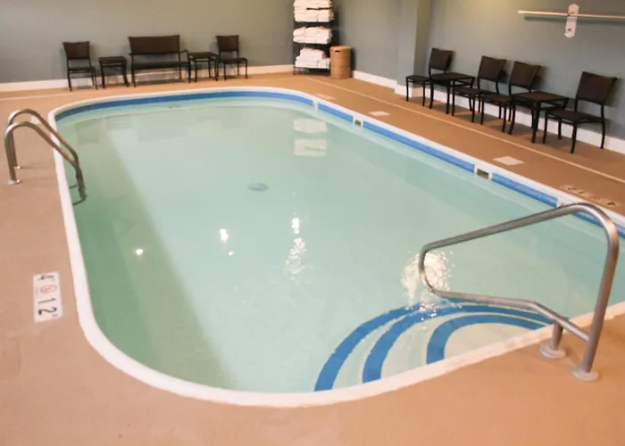Holiday Inn Express Osage Beach - Lake Of The Ozarks By Ihg